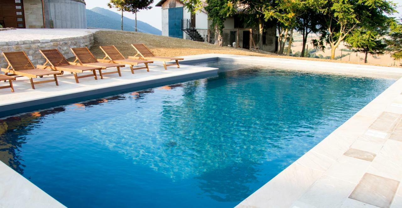 La Cerqua Villa Arcevia Buitenkant foto